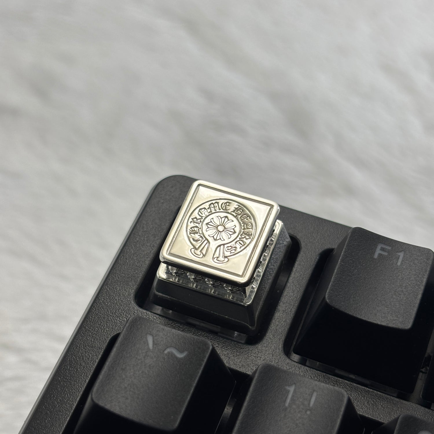 Chrome Hearts style, full keyboard key positions, 925 sterling silver custom trendy cultural keycaps, fashionable and personalized artistic decorative keycaps.