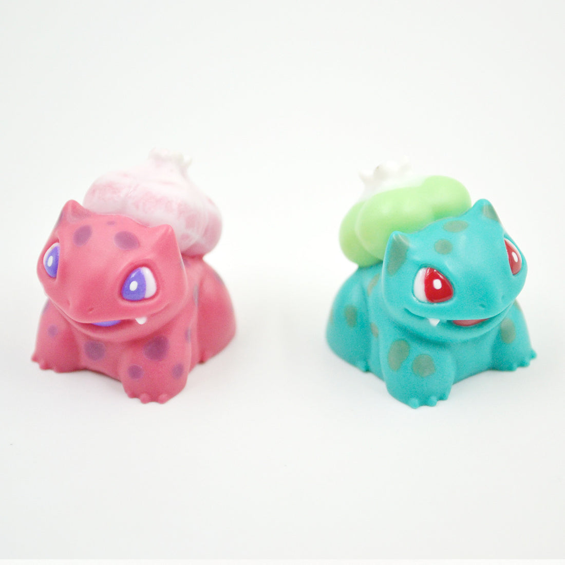 Bulbasaur， Multi colored resin personalized keycaps, mechanical keyboard decorative keycaps