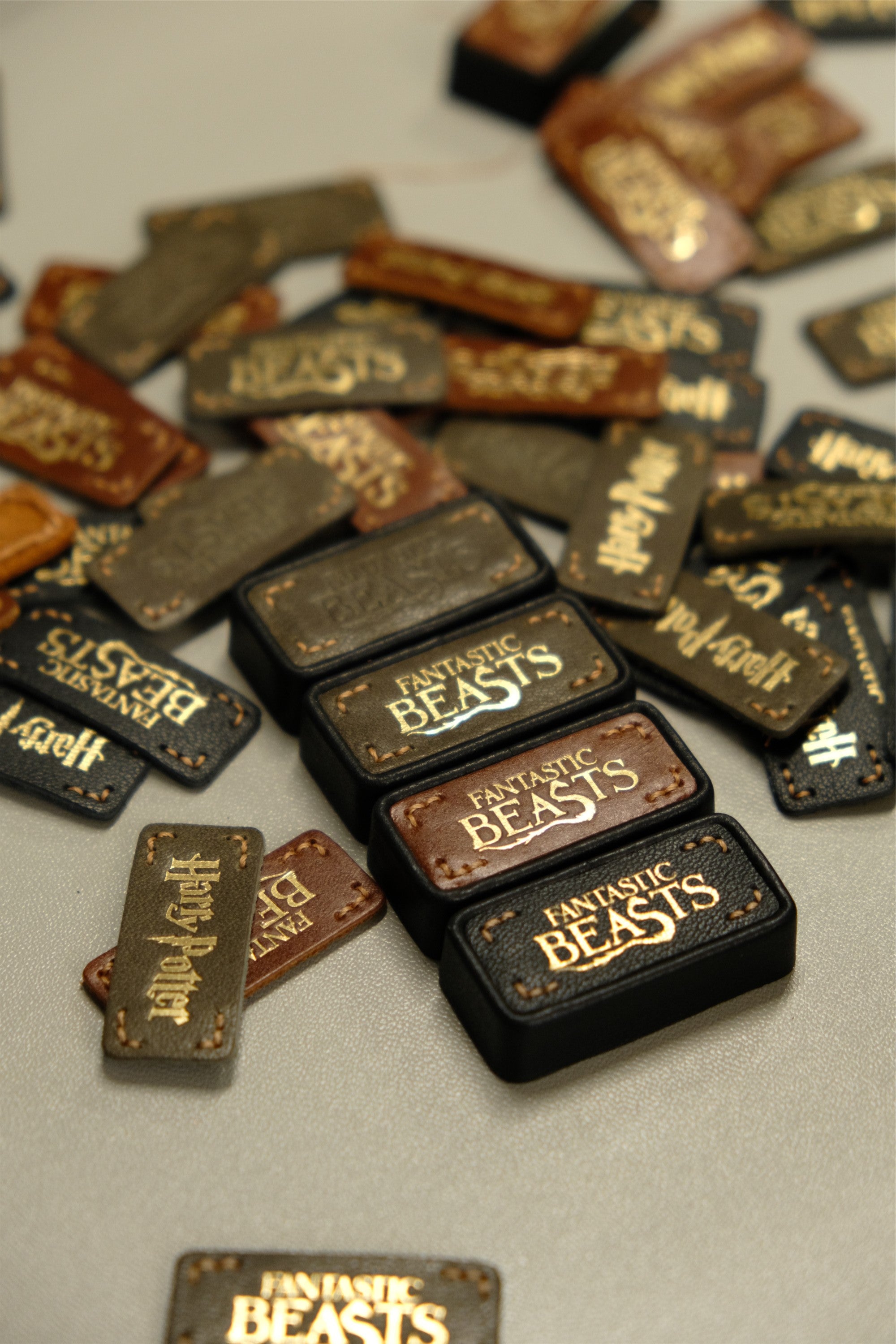 Harry Potter, Animali Fantastici e Dove Trovarli Handmade 2U Leather Handmade Keycaps Retro Style Art Keycaps