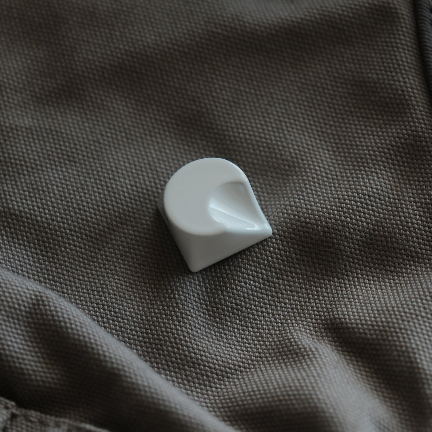 Minimalist Moon Metal Keycaps, Personalized Minimalist Keycaps, CNC Single Keycaps, Original Factory R4 1u Mechanical Keyboard, ESC Keycaps