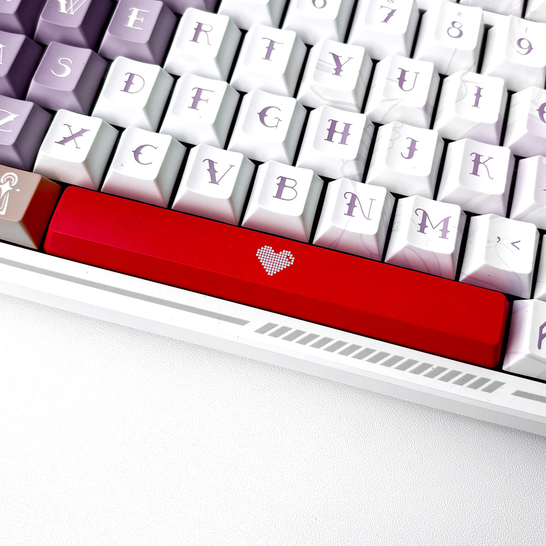 Transparent pixel heart, ABS plastic material, multiple key positions, personalized keycaps