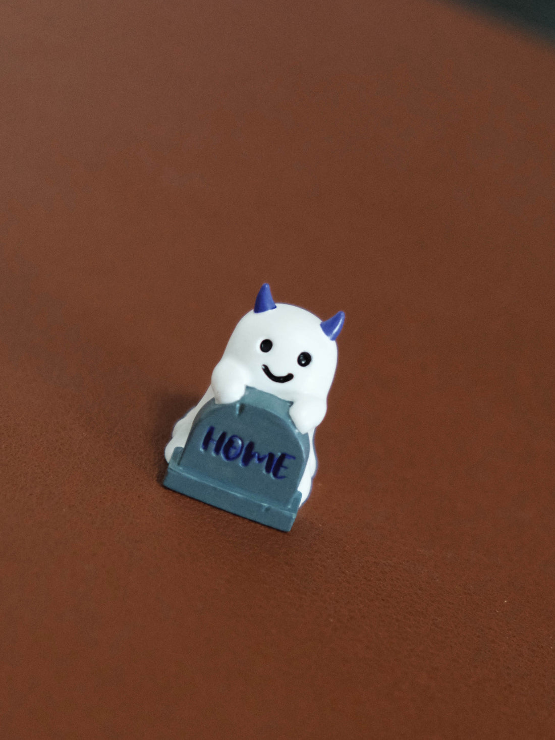 Halloween themed Ghost Resin Keycaps, Personalized Keycaps, Decorative Keycaps