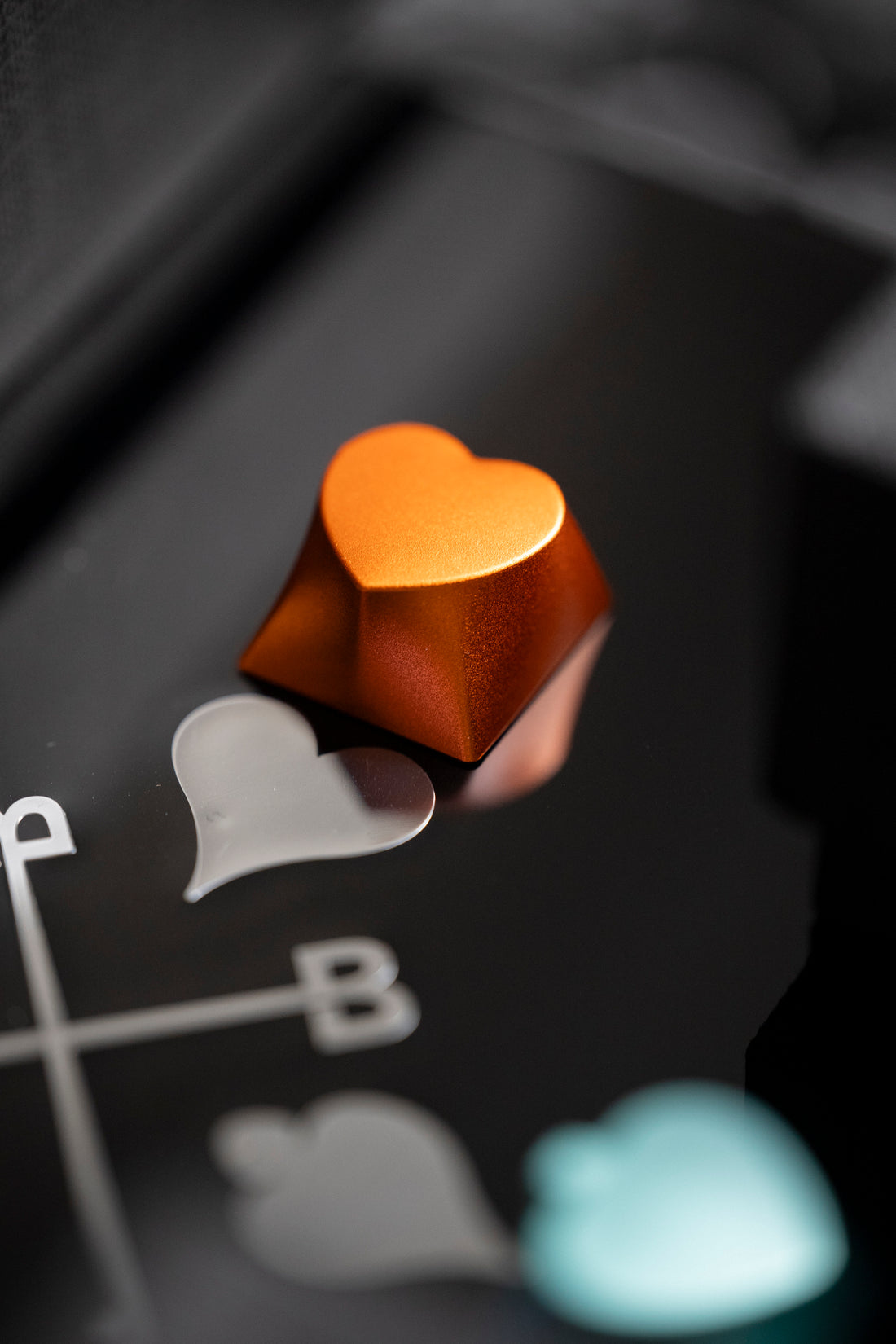 Poker directional keys 3D curved CNC aluminum alloy metal personalized keycaps