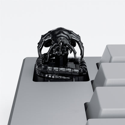 Alien, Facehugger design, 1U metal personalized keycap, metal jewelry craftsmanship for movie peripherals, artistic keycap.