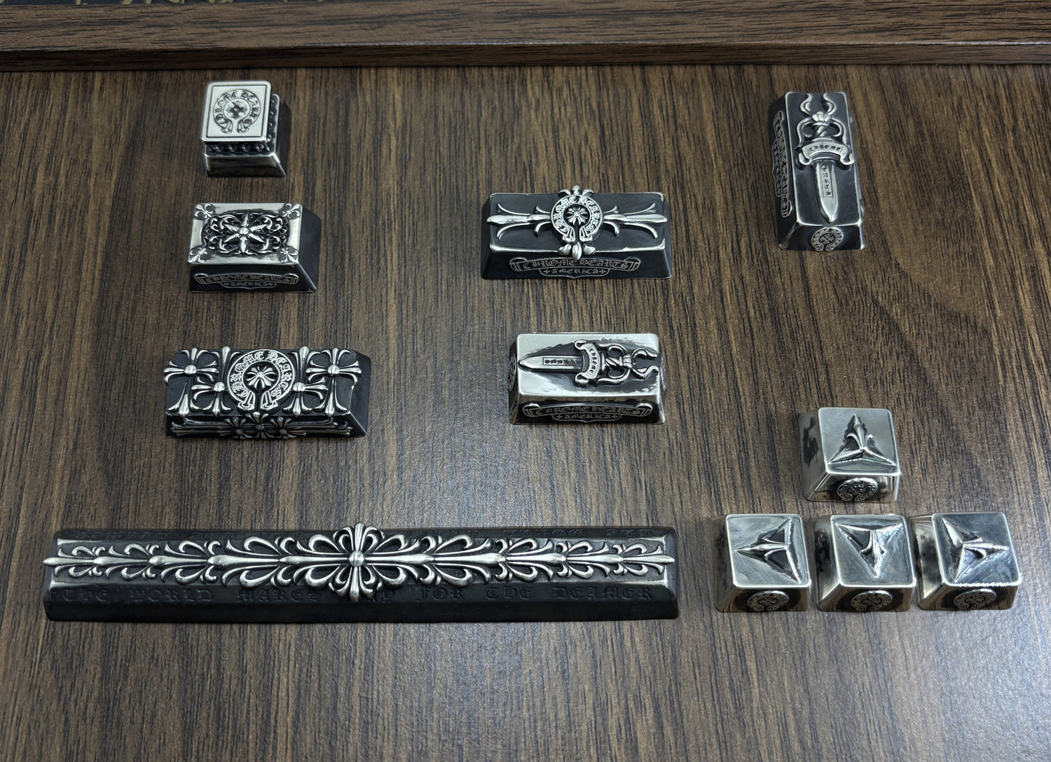 Chrome Hearts style, Metal retro patterned personalized keycaps, trendy and fashionable with decorative keycaps