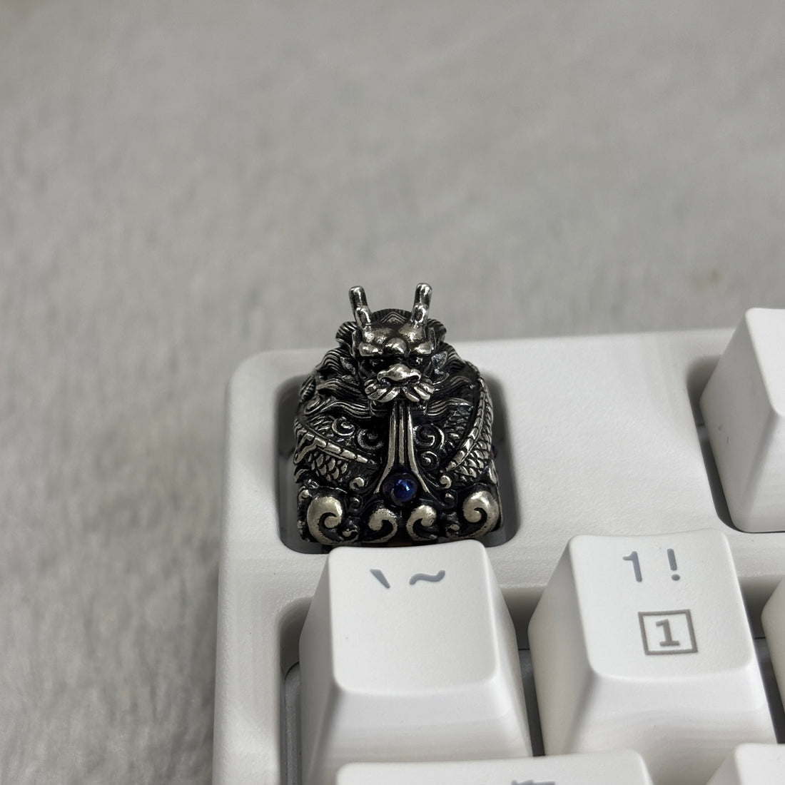 Oriental Loong style pure silver 925 used keycaps, symbolizing good luck and auspiciousness