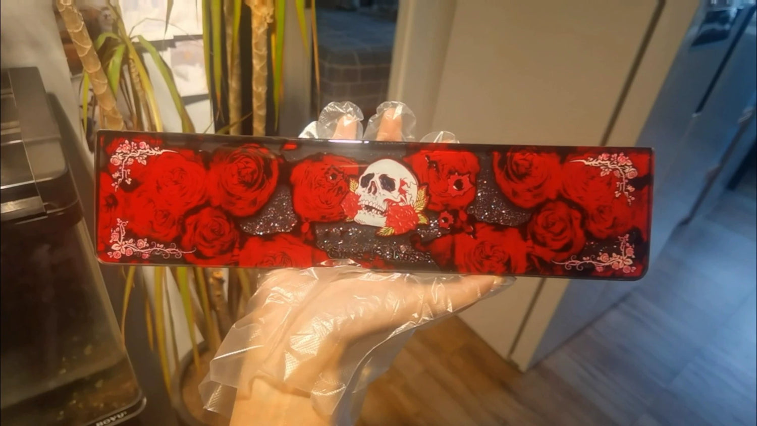 Guns N &