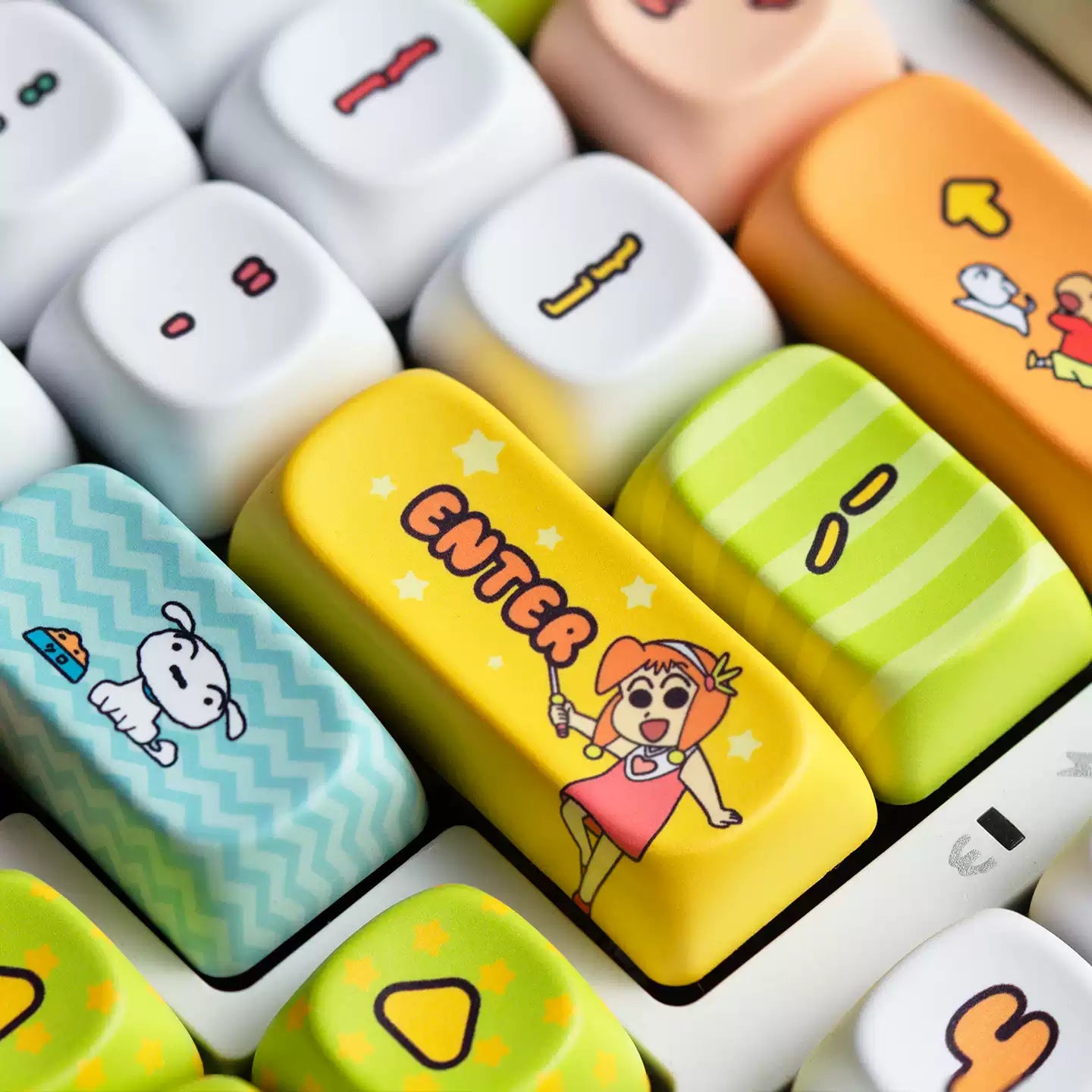 Crayon Shin chan Thermal Sublimation PBT Keycaps MOA Height Complete Set Comes with 3 Personalized Keycaps Customized Mechanical Keyboard Set Keycaps