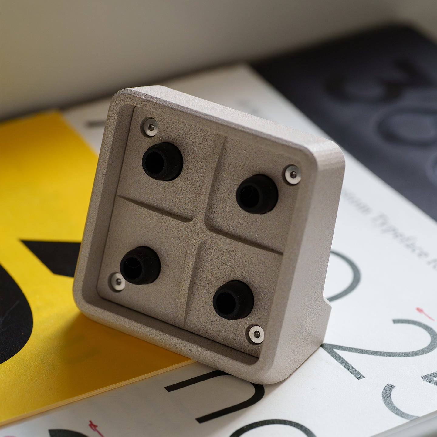 Macaron color palette Irregular shaped personalized keycaps, luxury vintage series aluminum alloy keycaps painted with CNC machining, customized mechanical keyboards, custom keycaps