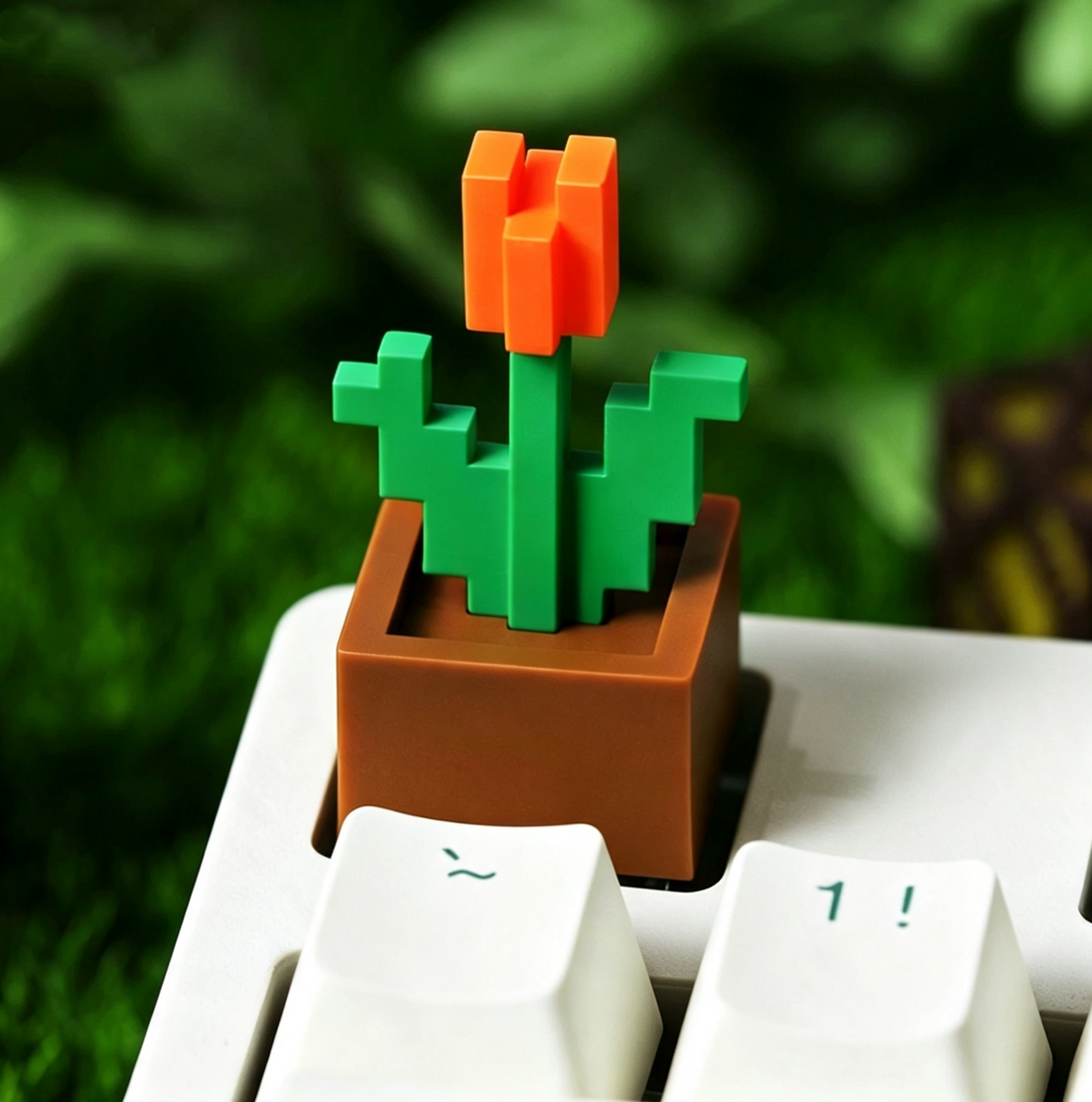 Minecraft, pixel style tulip Multi colored resin molded personalized keycaps, mechanical keyboard resin decorative keycaps