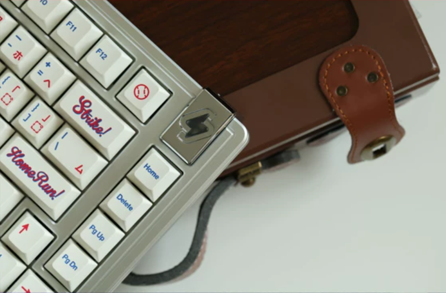 HomeRun - Baseball themed design, PBT material personalized keycaps, mechanical keyboard replacement keycap set, anime and game cultural and creative keycaps set, Compatible with 61/64/68/75/84/87/104 Key Mechanical Keyboard Keycap Set