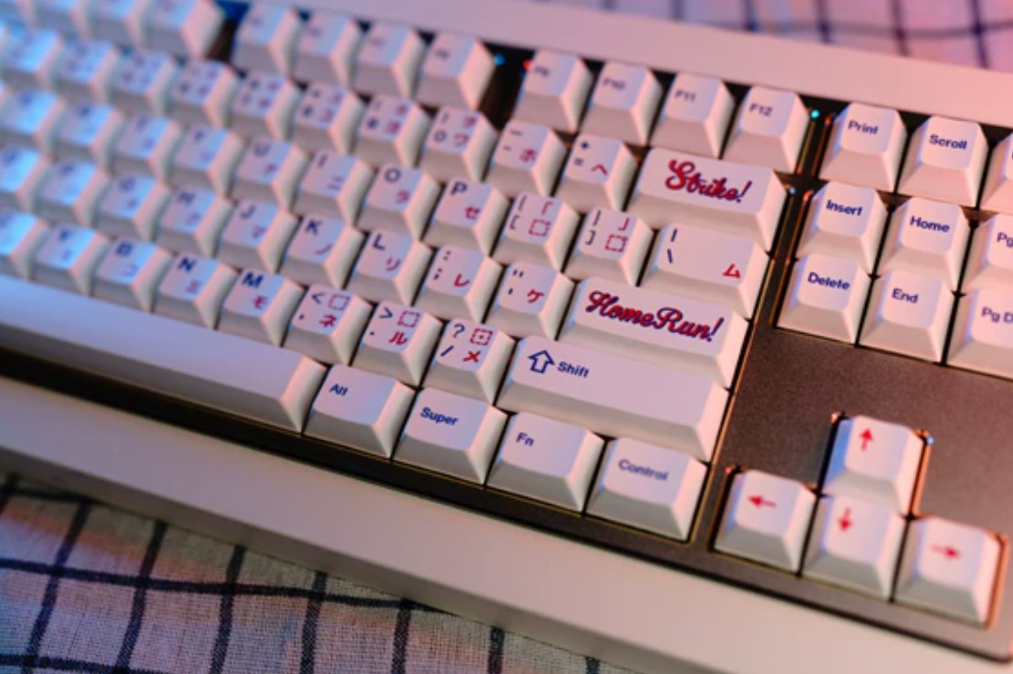 HomeRun - Baseball themed design, PBT material personalized keycaps, mechanical keyboard replacement keycap set, anime and game cultural and creative keycaps set, Compatible with 61/64/68/75/84/87/104 Key Mechanical Keyboard Keycap Set