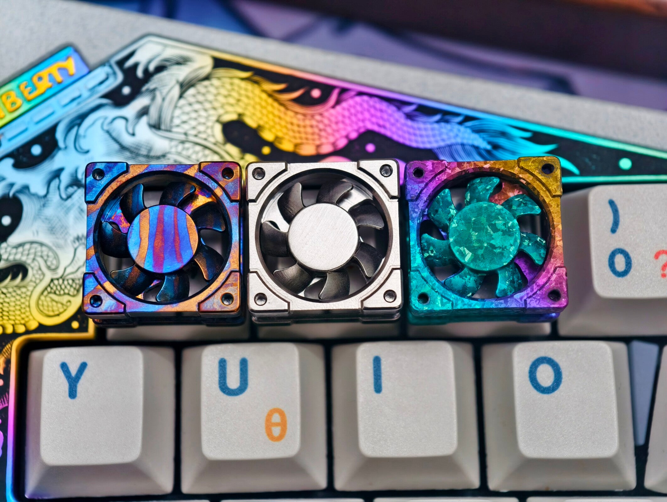 Titanium alloy EDC fan keycaps, titanium alloy movable fan blades, mechanical keyboard decorative keycaps, CNC metal processing customized keycaps
