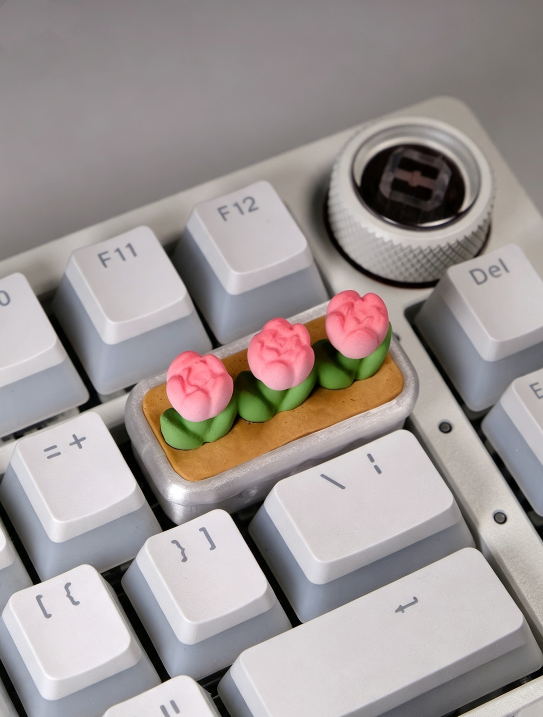 Colorful tulips, pink potted plants, handmade translucent 2U, grid removed keycaps, creative personalized keycaps, floral shaped mechanical keyboard decoration keycaps
