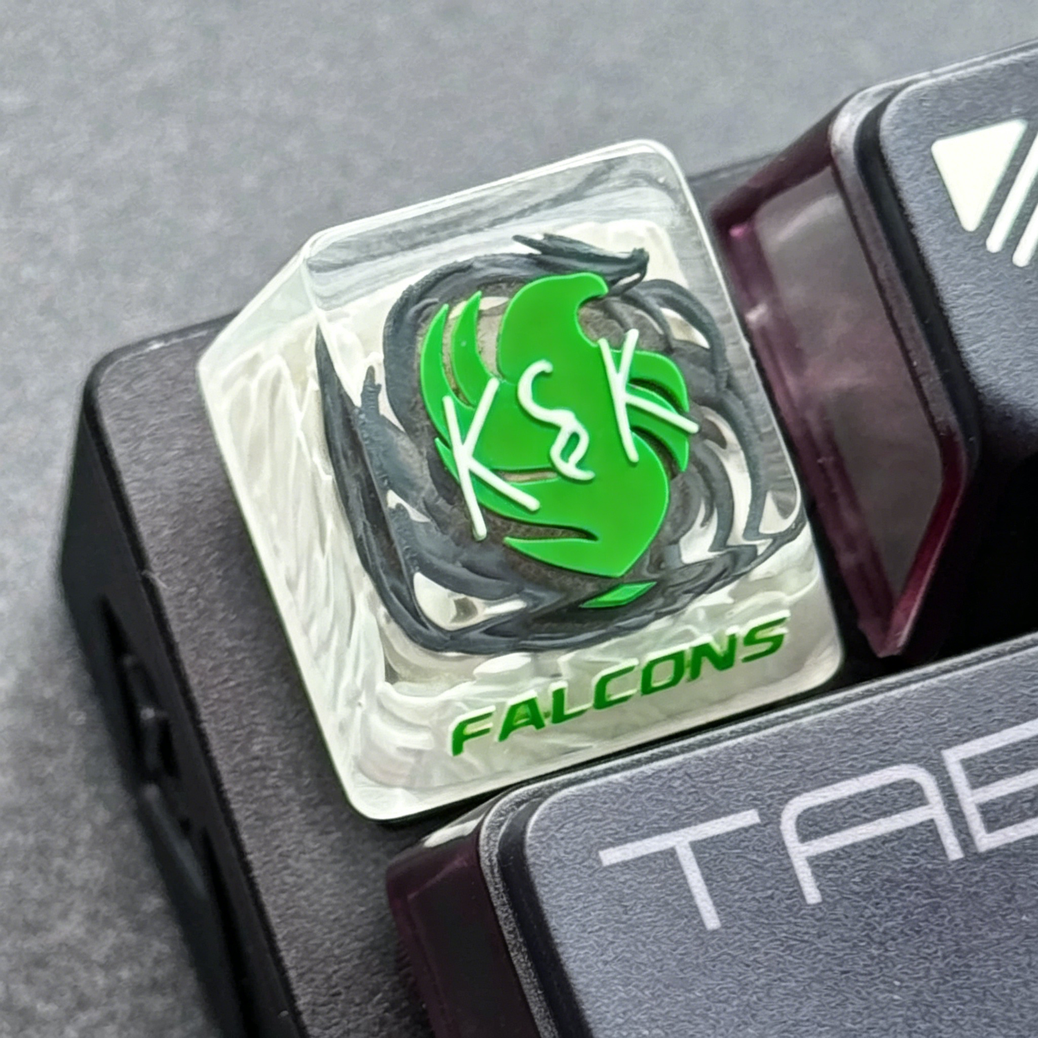 CS2 Theme Team Falcons, Team Signature Series, Crystal Resin Personalized Keycaps, Mechanical Keyboard FPS Game Decorative Keycaps