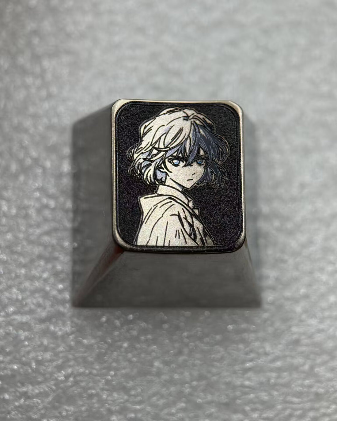 Anita Hailey， Black and white titanium alloy 1U personalized keycaps, metal carved keycaps around anime and game characters