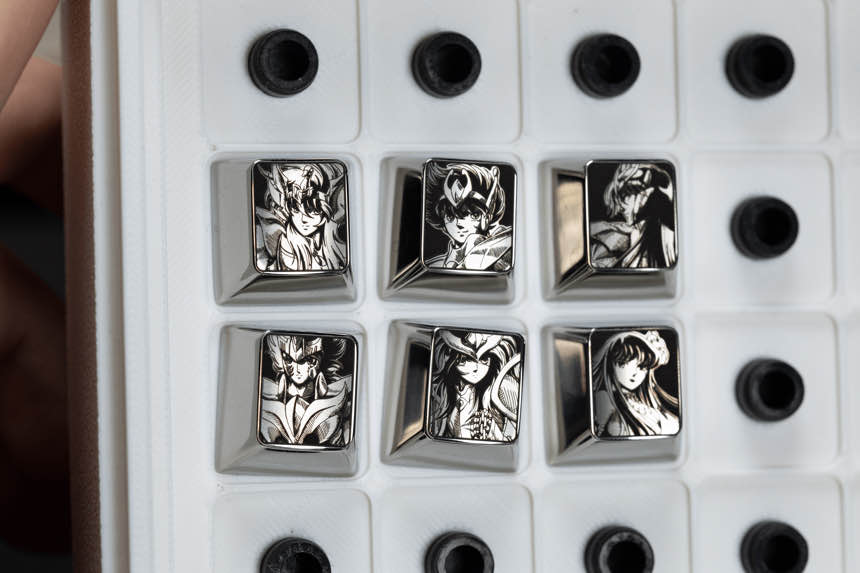 Saint Seiya， 5 main characters, 1U titanium alloy personalized keycaps, creative keycaps for anime and game characters.