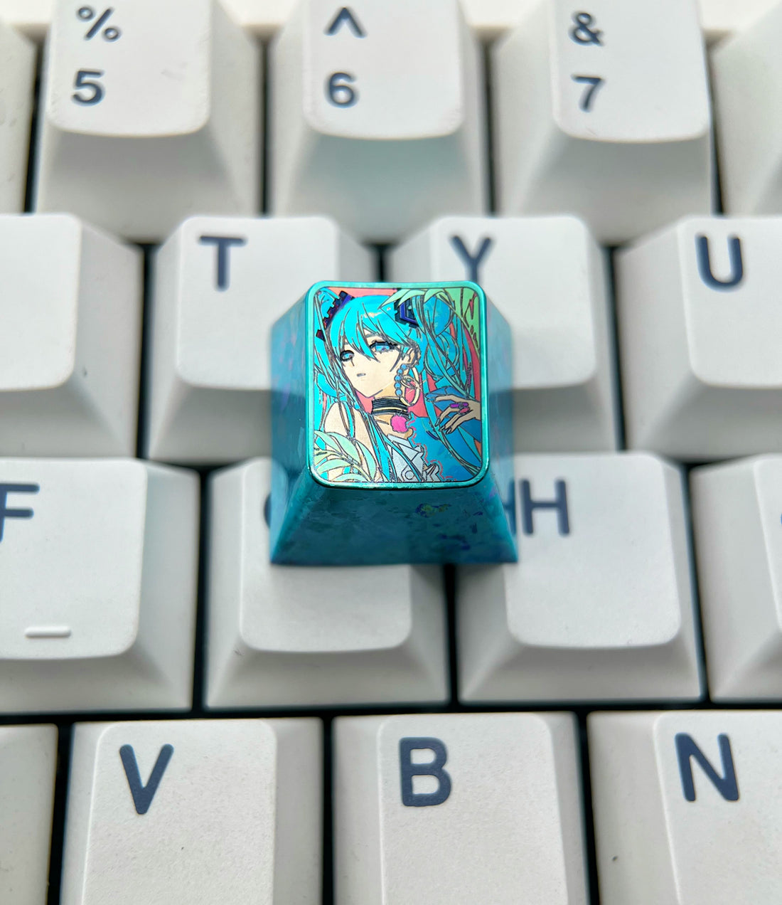 Hatsune Miku punk style, 1U titanium alloy personalized keycap, animation, game, music, culture, creativity, metal carving keycap