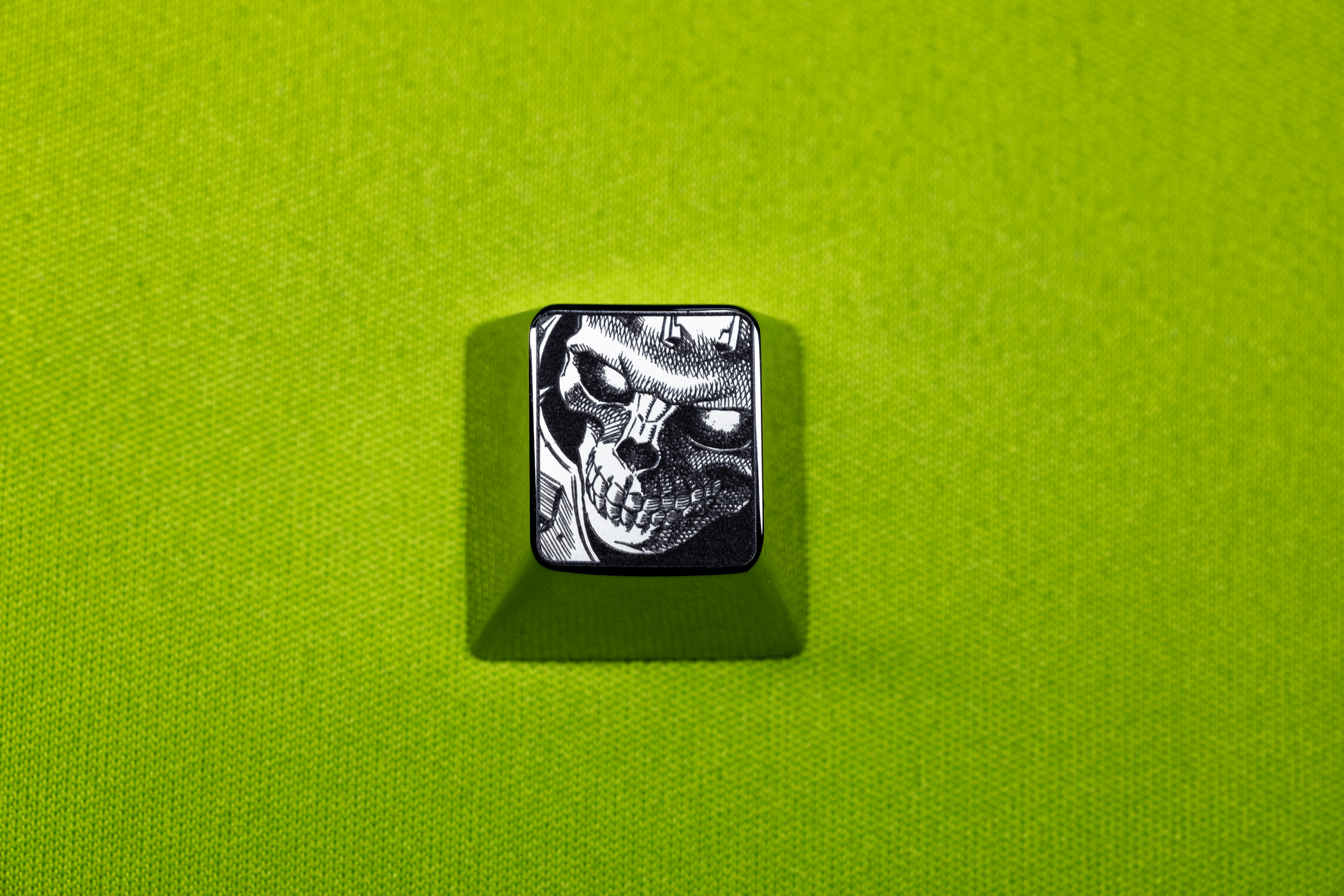 Berserk series, 1U titanium alloy personalized keycaps, innovative metal carved keycaps for anime and gaming culture.