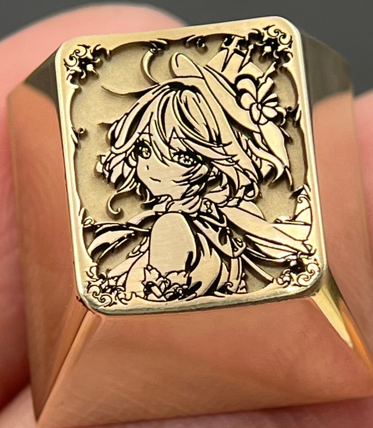 Genshin Impact, Furina, 1U brass deep carved personalized keycap, anime and game culture creative metal material decorative keycap