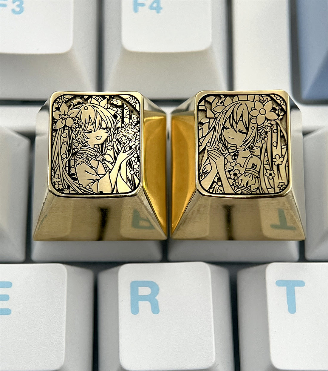 Hatsune Miku, brass material deep carving process, 1U metal personality key cap, animation music culture creative customized decorative key cap