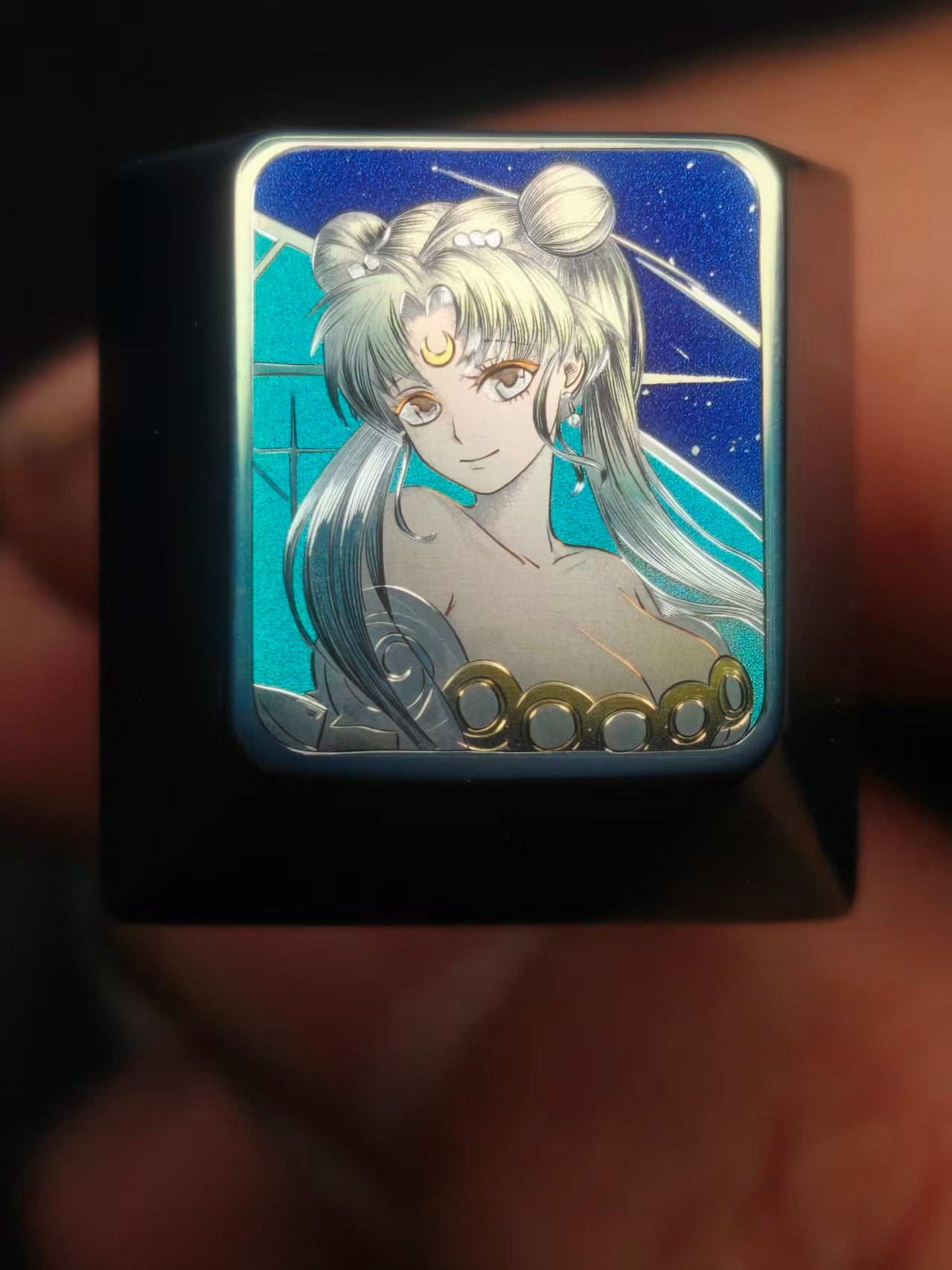Pretty Guardian Sailor Moon，Tsukino Usagi， Precision carved handmade anode 1 U titanium alloy metal personalized keycaps, anime  cultural creative keycaps, mechanical keyboard artistic decorative keycaps