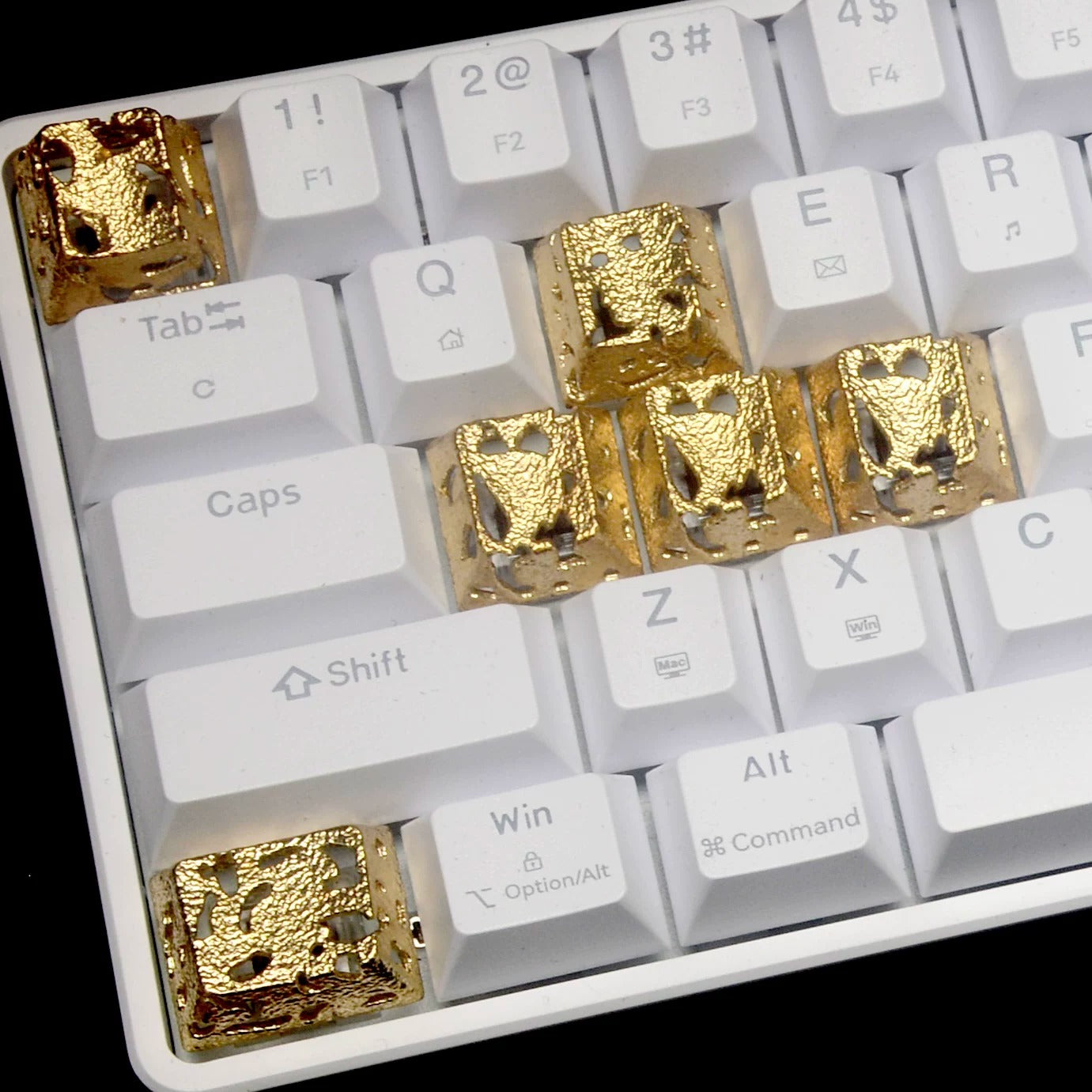 Hollow corrosion design, metal copper personalized keycaps, non-ferrous metal creative mechanical keyboard keycaps, computer desktop with decorative keycaps