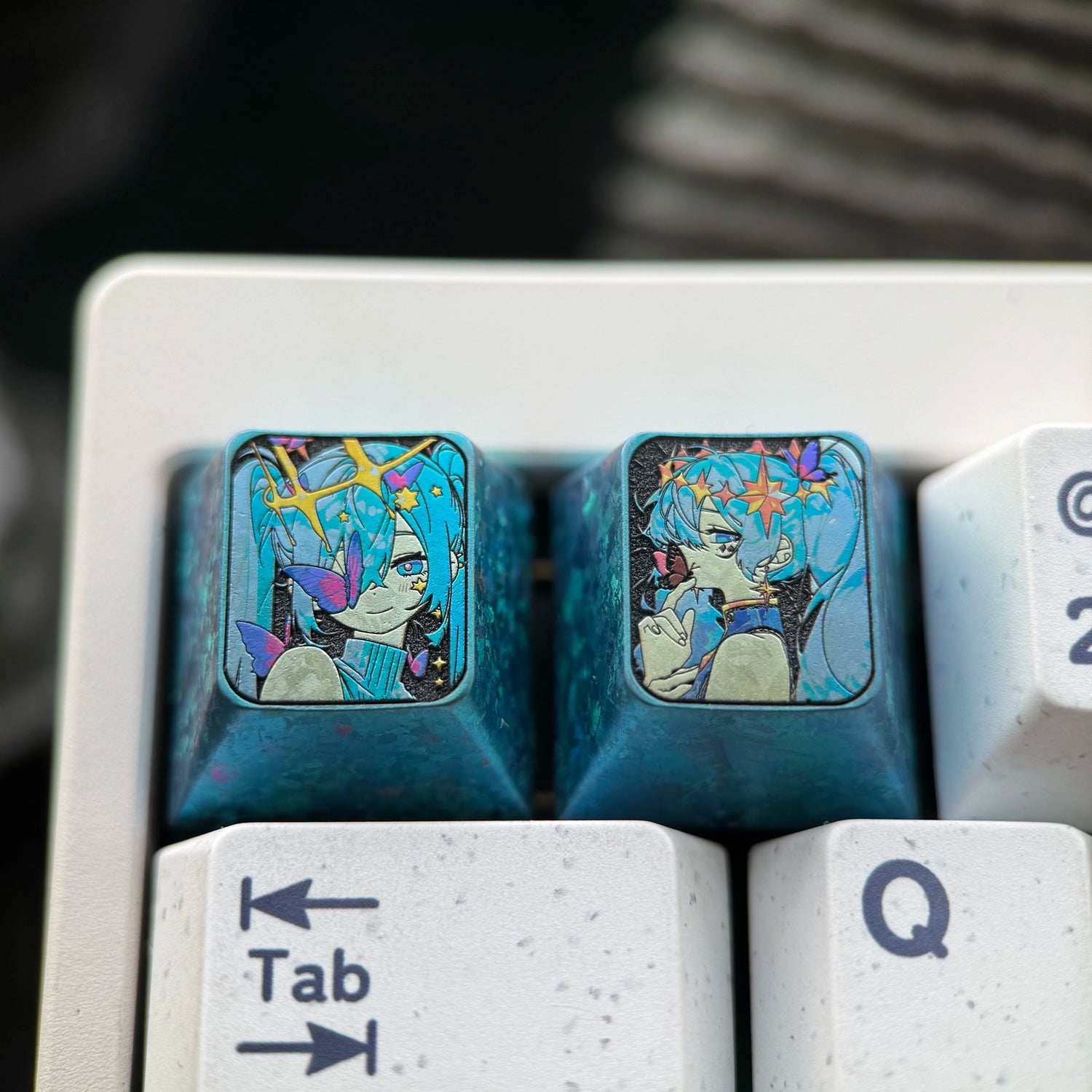 Hatsune Miku, titanium alloy 1U personalized key cap, mechanical keyboard decorative key cap, animation music icon art key cap