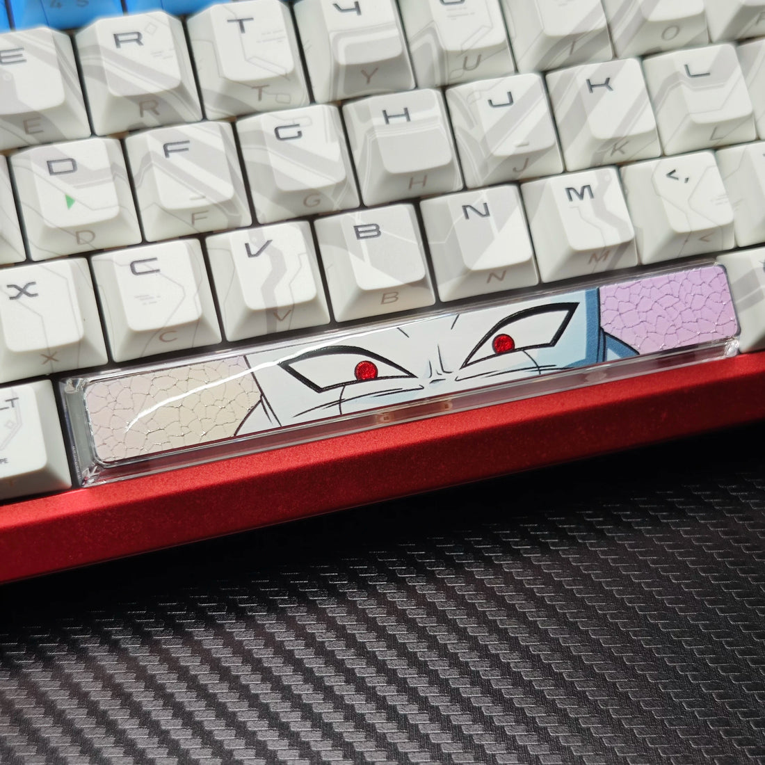 Dragon Ball, Frieza theme, Eyegaze spacebar design, 6.25 U spacebar, PC crystal resin gilded personalized keycaps, anime creative cultural peripheral products, decorative keycaps