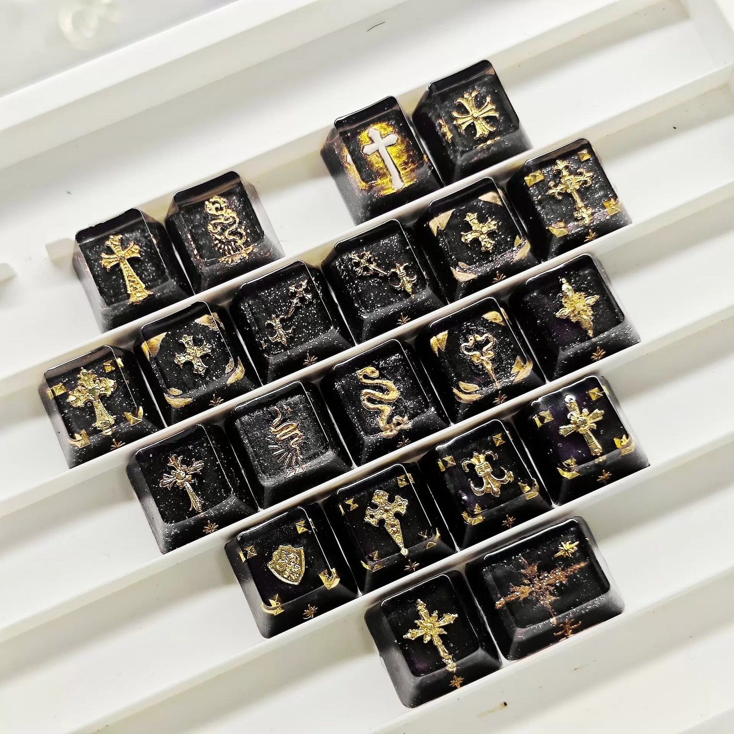 Baroque, Gothic style, crystal resin cross retro medieval effect personalized keycap set, mechanical keyboard art, cultural and creative decorative keycaps