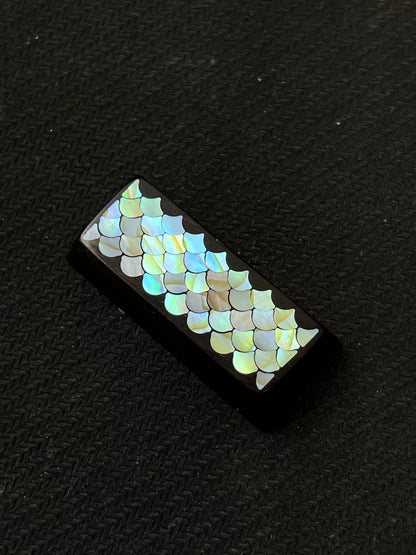 Purple sandalwood inlaid shell keycaps, 2.25U handmade customized personalized keycaps, simple cultural and creative colorful pearl shells+wooden keycaps, mechanical keyboard art decoration keycaps