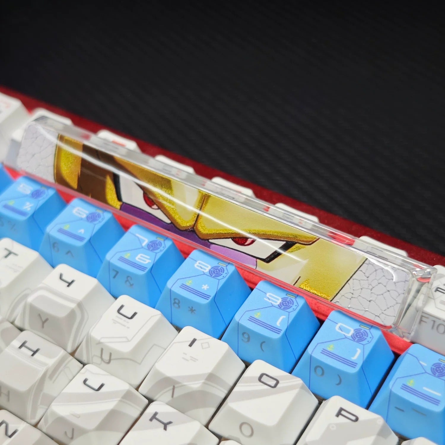 Dragon Ball, Frieza theme, Eyegaze spacebar design, 6.25 U spacebar, PC crystal resin gilded personalized keycaps, anime creative cultural peripheral products, decorative keycaps