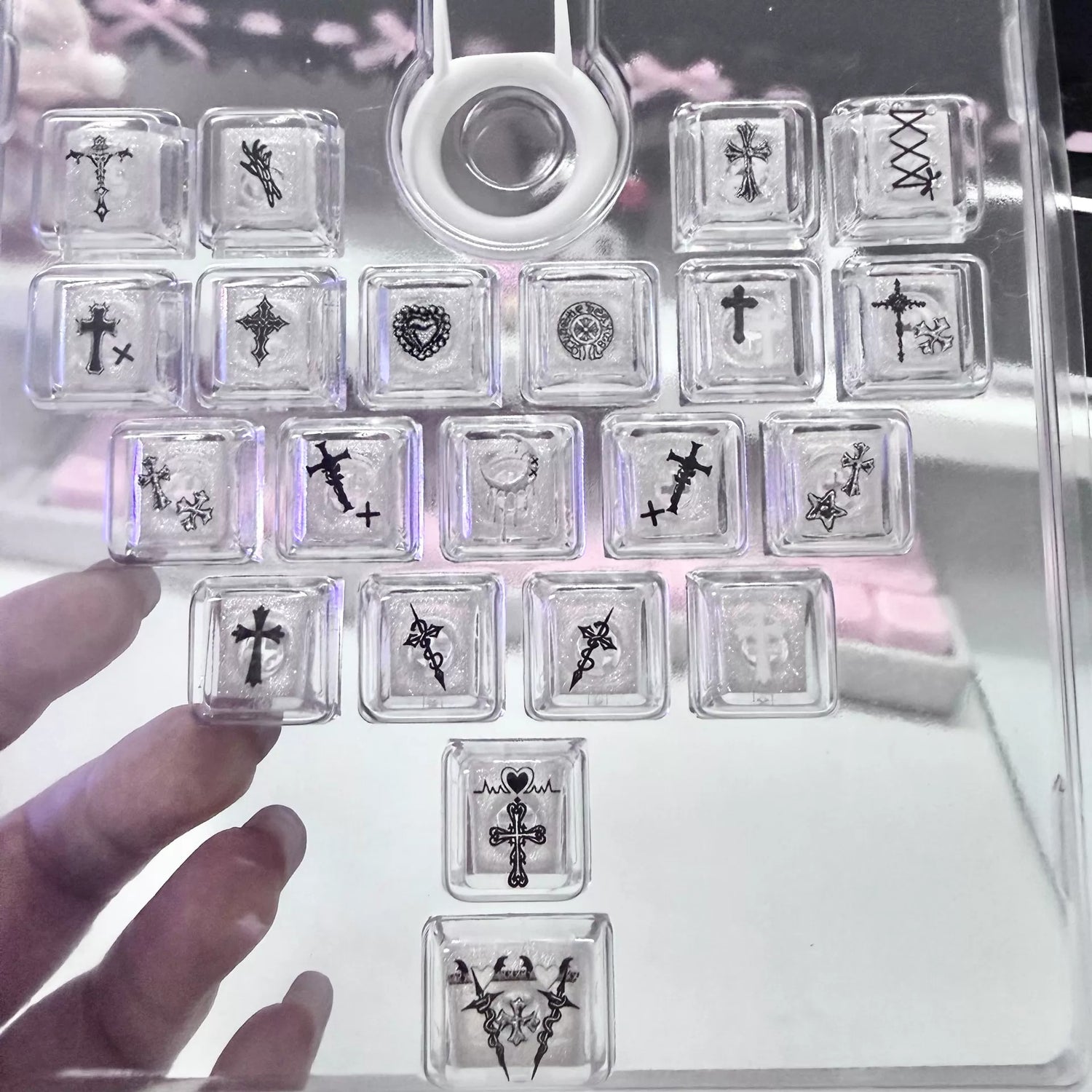 Gothic style, CH crystal resin added keycaps, mechanical keyboard decorated with personalized keycaps