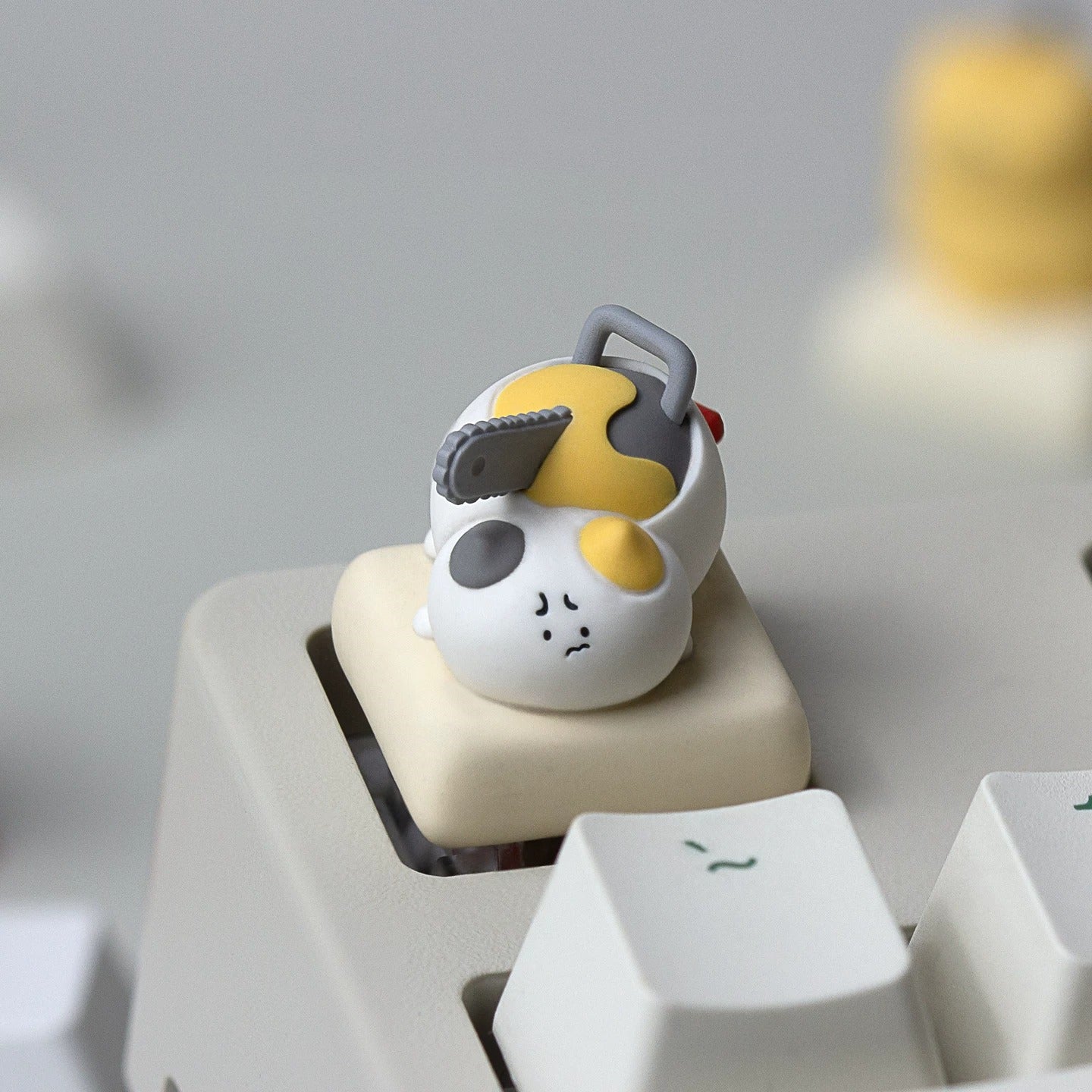 Chainsaw cat series, multi-color resin molded personalized keycaps, cartoon cute style resin decorative keycaps, mechanical keyboard art and cultural creative keycaps