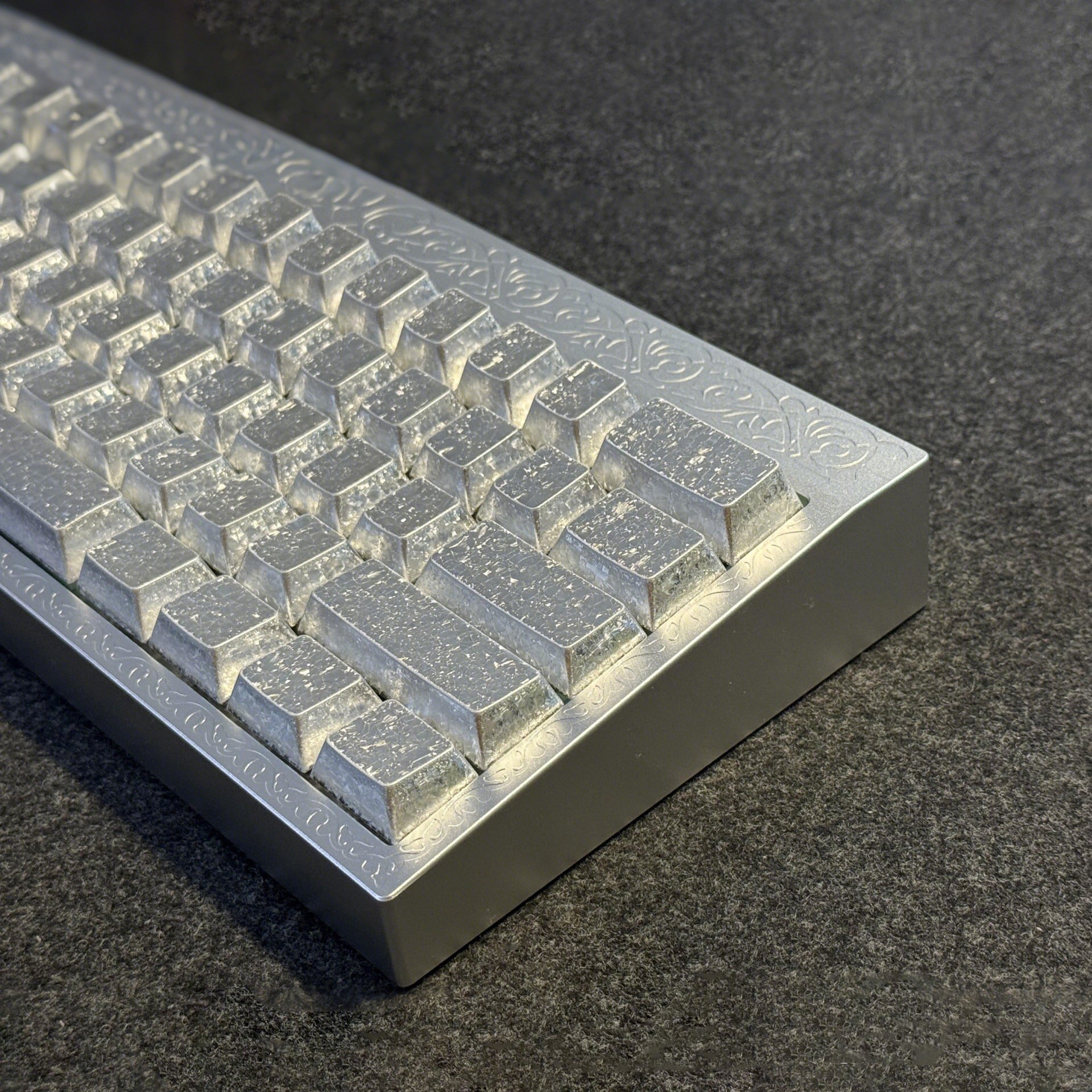 Frost ice crystal ice crack keycap metal texture PBT material decorative keycap original factory highly personalized metal paint artistic pattern keycap