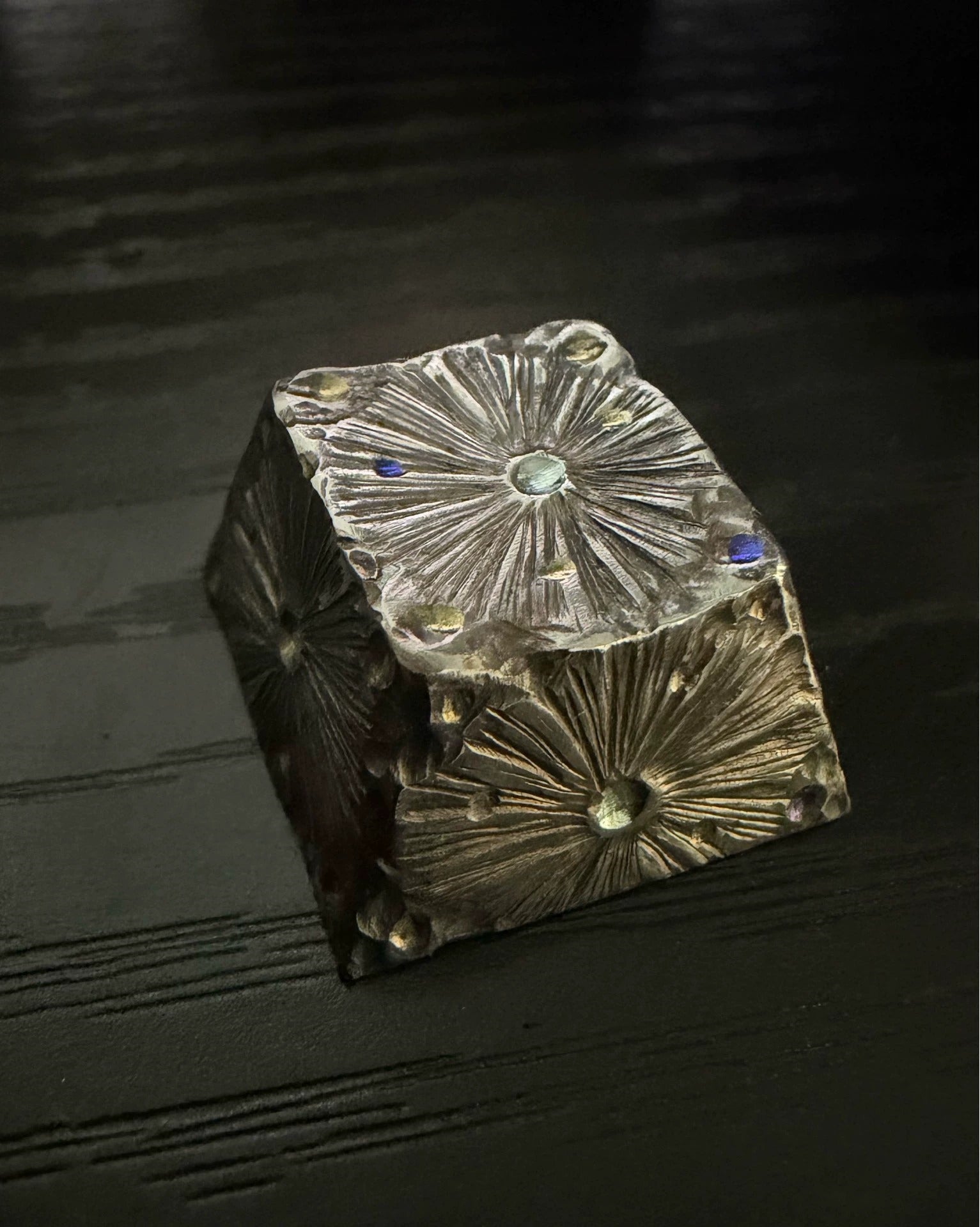 Hand carved titanium alloy meteorite craters, personalized titanium alloy keycaps, mechanical keyboard metal decorative keycaps