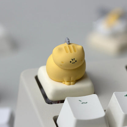 Chainsaw cat series, multi-color resin molded personalized keycaps, cartoon cute style resin decorative keycaps, mechanical keyboard art and cultural creative keycaps