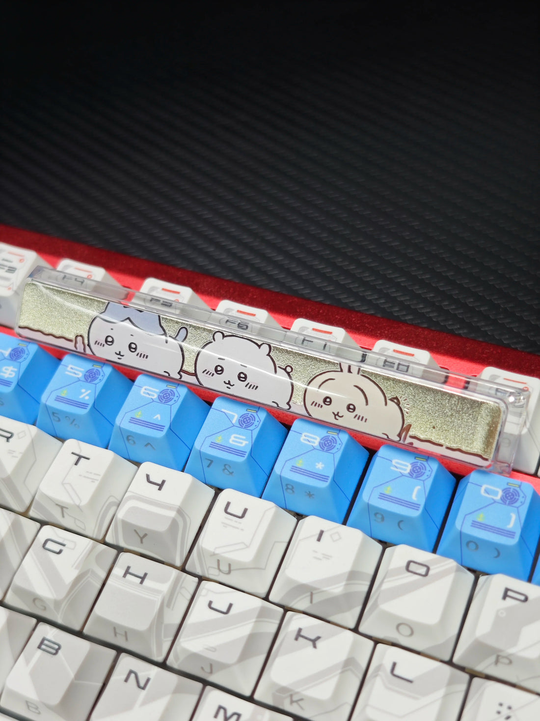 Chiikawa theme, 6.25U spacebar, PC crystal resin gilded personalized keycaps, anime creative cultural peripheral products, decorative keycaps