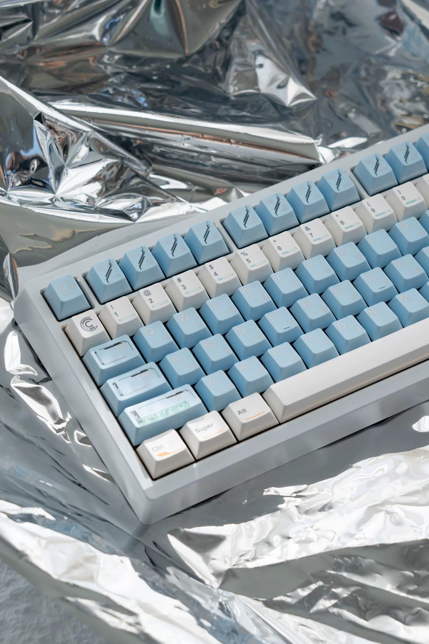 Space Station Theme SpaceStation Mechanical Keyboard Keycaps in Blue and White Color, Original Factory Height PBT Material Decorative Keycap Set