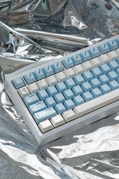 Space Station Theme SpaceStation Mechanical Keyboard Keycaps in Blue and White Color, Original Factory Height PBT Material Decorative Keycap Set