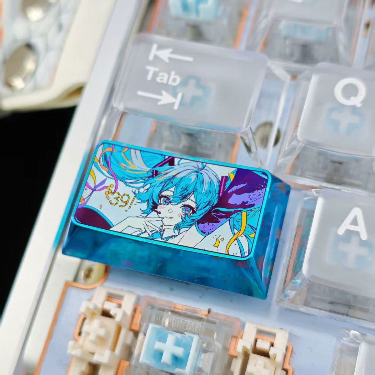 Hatsune Miku 1.75 U titanium alloy personalized keycaps, mechanical keyboard decorative keycaps, anime and game cultural creative keycaps