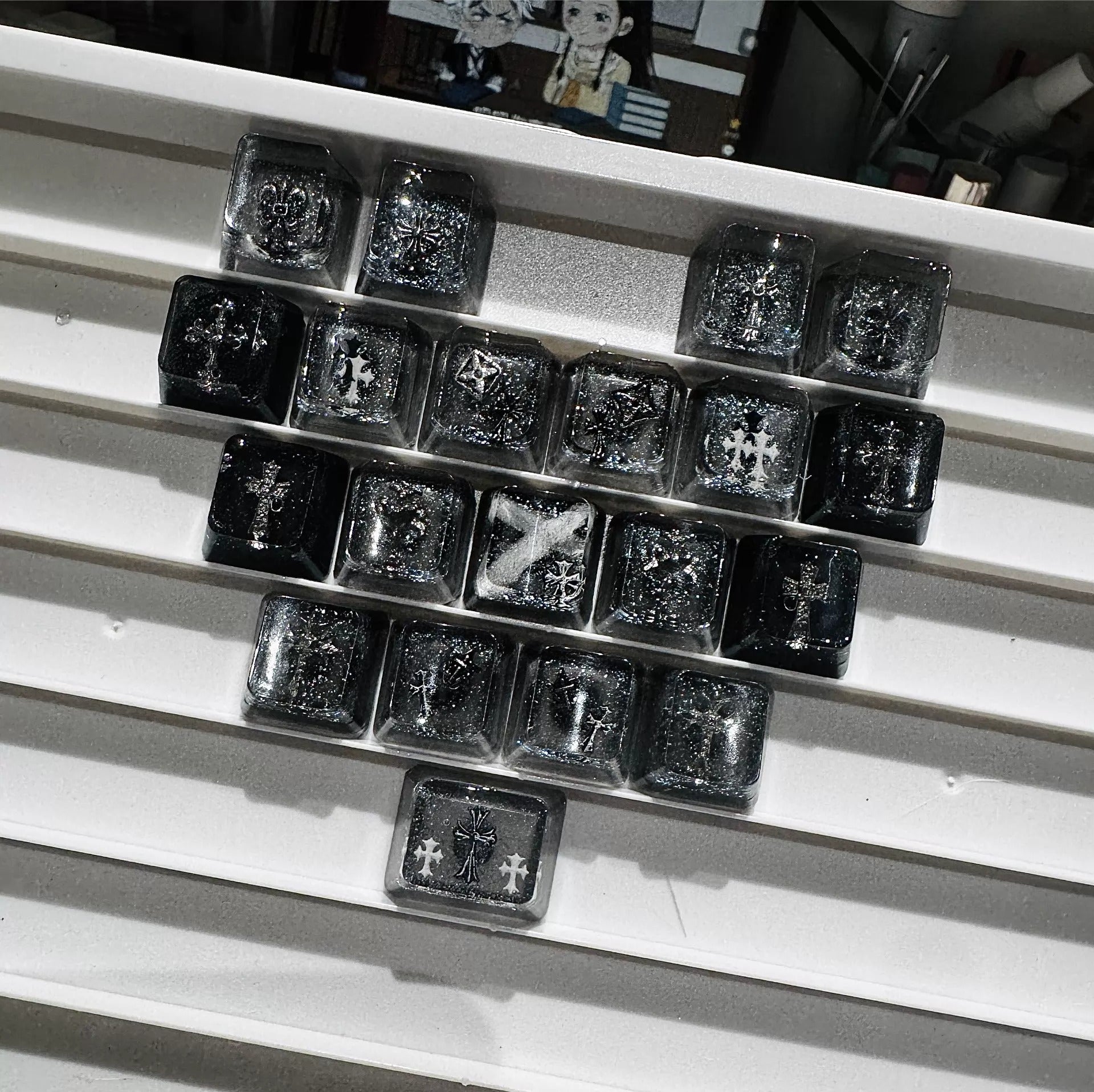 Gothic style, CH crystal resin added keycaps, mechanical keyboard decorated with personalized keycaps