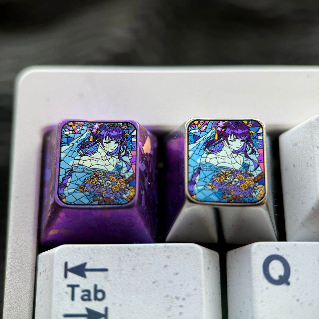 Genshin Impact, Raiden Shogun Color Broken Glass Theme, 1U Titanium Alloy Personalized Keycaps, Anime Game Culture Creative Mechanical Keyboard Decorative Keycaps