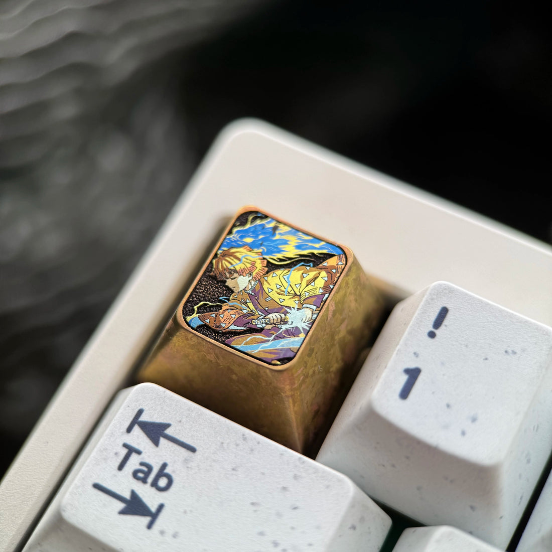 Demon Slayer: Kimetsu no Yaiba, Agatsuma Zenitsu, 1U Titanium Alloy Ice Crystal Personalized Keycaps, Anime Game Culture Creative Decorative Keycaps