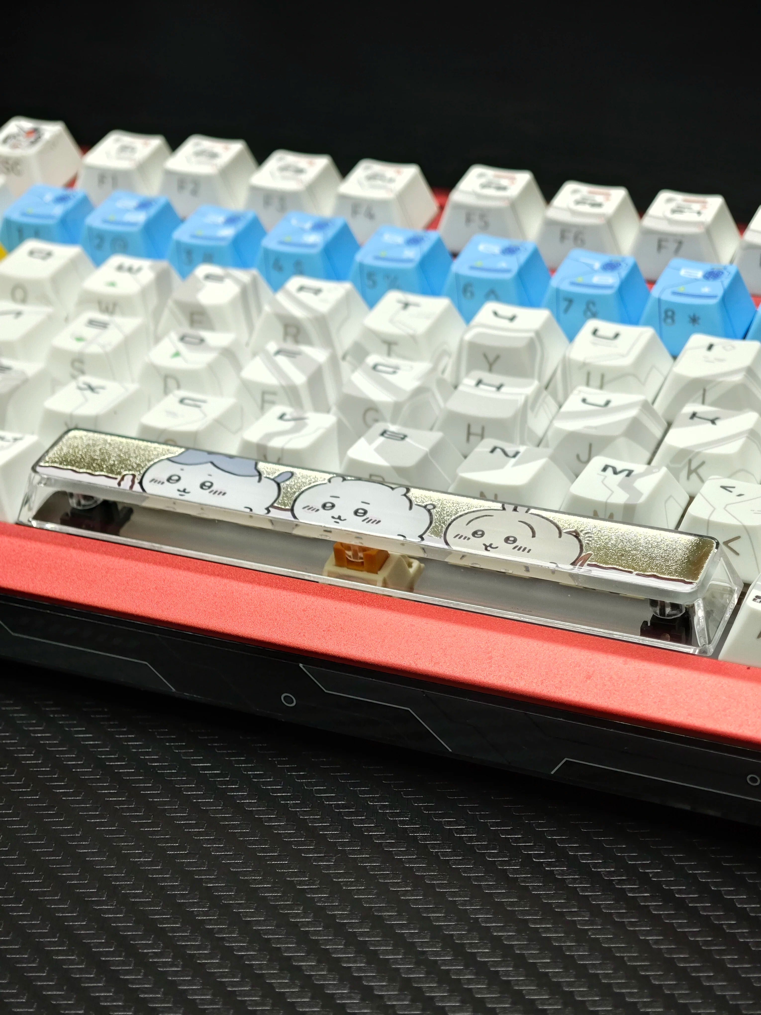 Chiikawa theme, 6.25U spacebar, PC crystal resin gilded personalized keycaps, anime creative cultural peripheral products, decorative keycaps