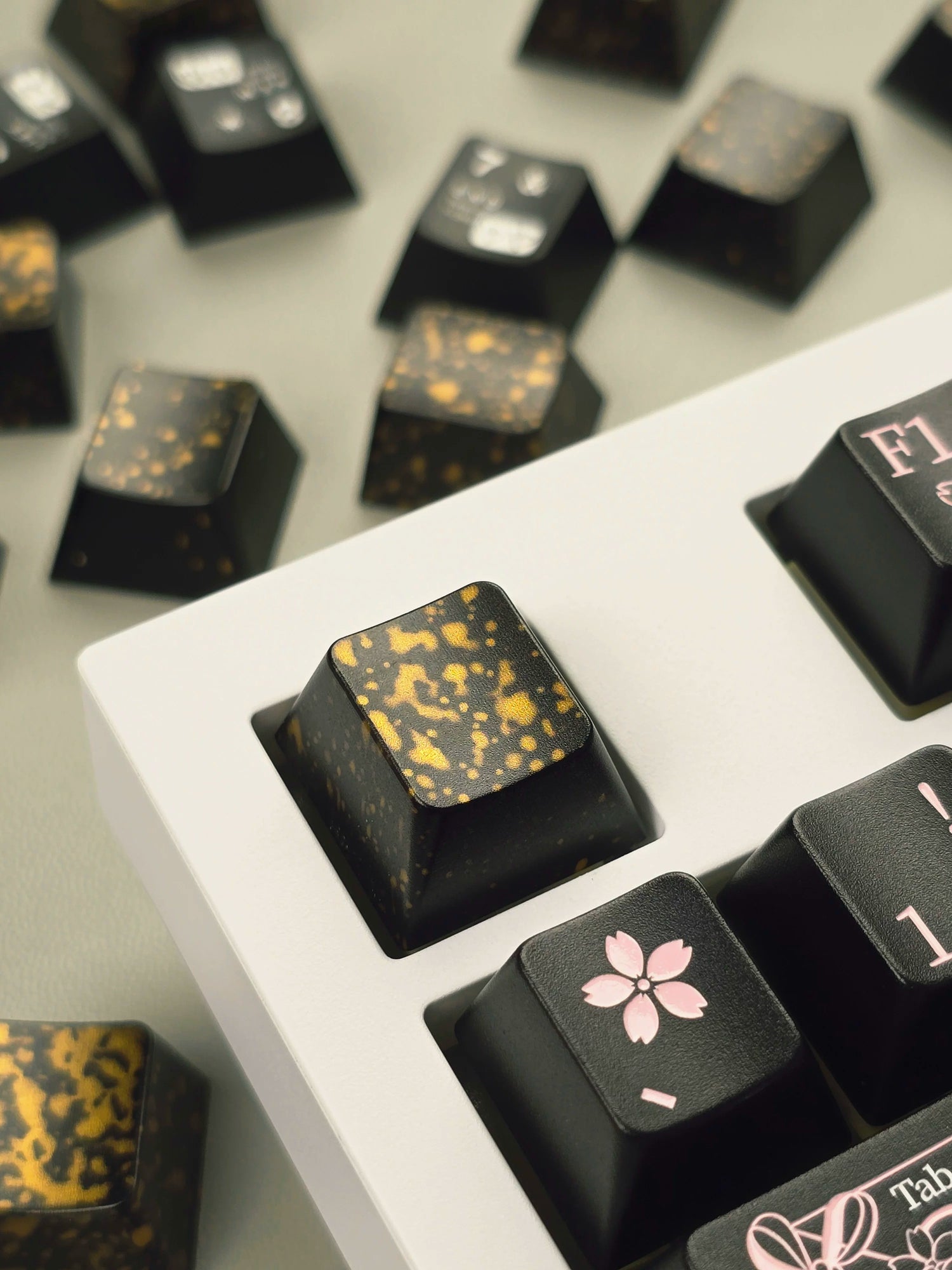 Colorful inkjet spot anode, aluminum alloy CNC metal anode personalized keycap, mechanical keyboard decorative art keycap