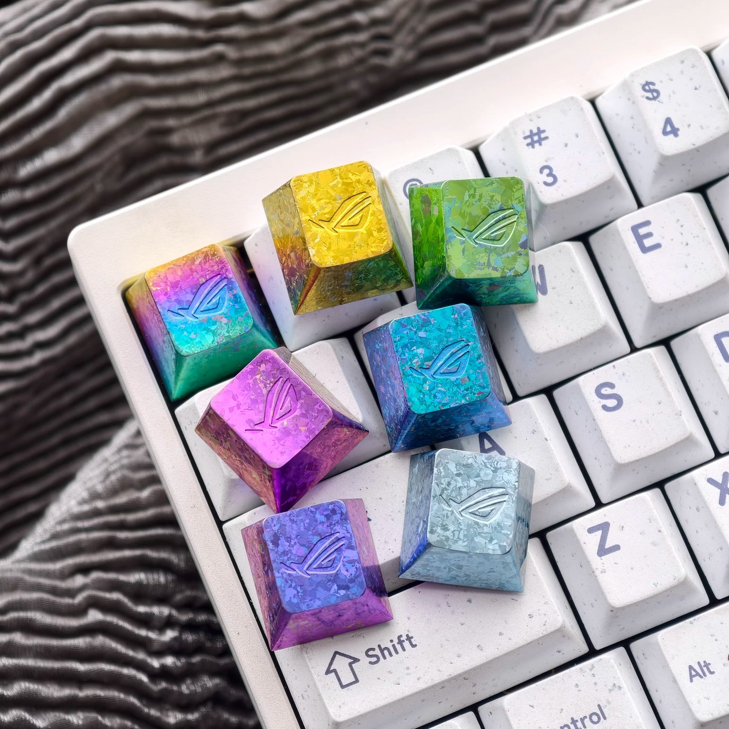 ROG (Republic of Gamers) logo, 1U titanium alloy ice crystal patterned personalized keycap, computer peripheral mechanical keyboard decorative keycap