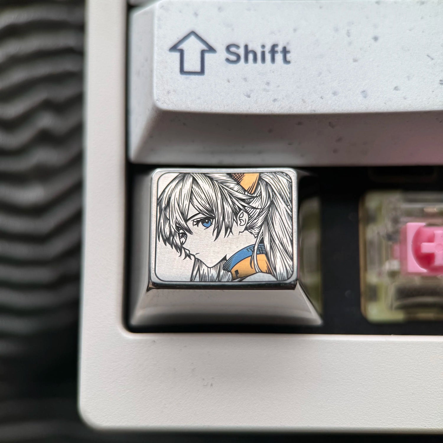 EVA， Asuka, 1.25U precision carved Titanium alloy personalized keycaps, 4 series anime creative culture metal material keycaps, mechanical keyboard decorative keycaps