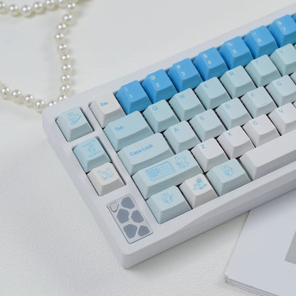 Leisure rabbit themed design mechanical keyboard keycaps in blue and white color scheme, PBT material personalized keycap set, mechanical keyboard replacement decorative keycaps, compatible with 61/64/68/75/84/87/104 key mechanical keyboard
