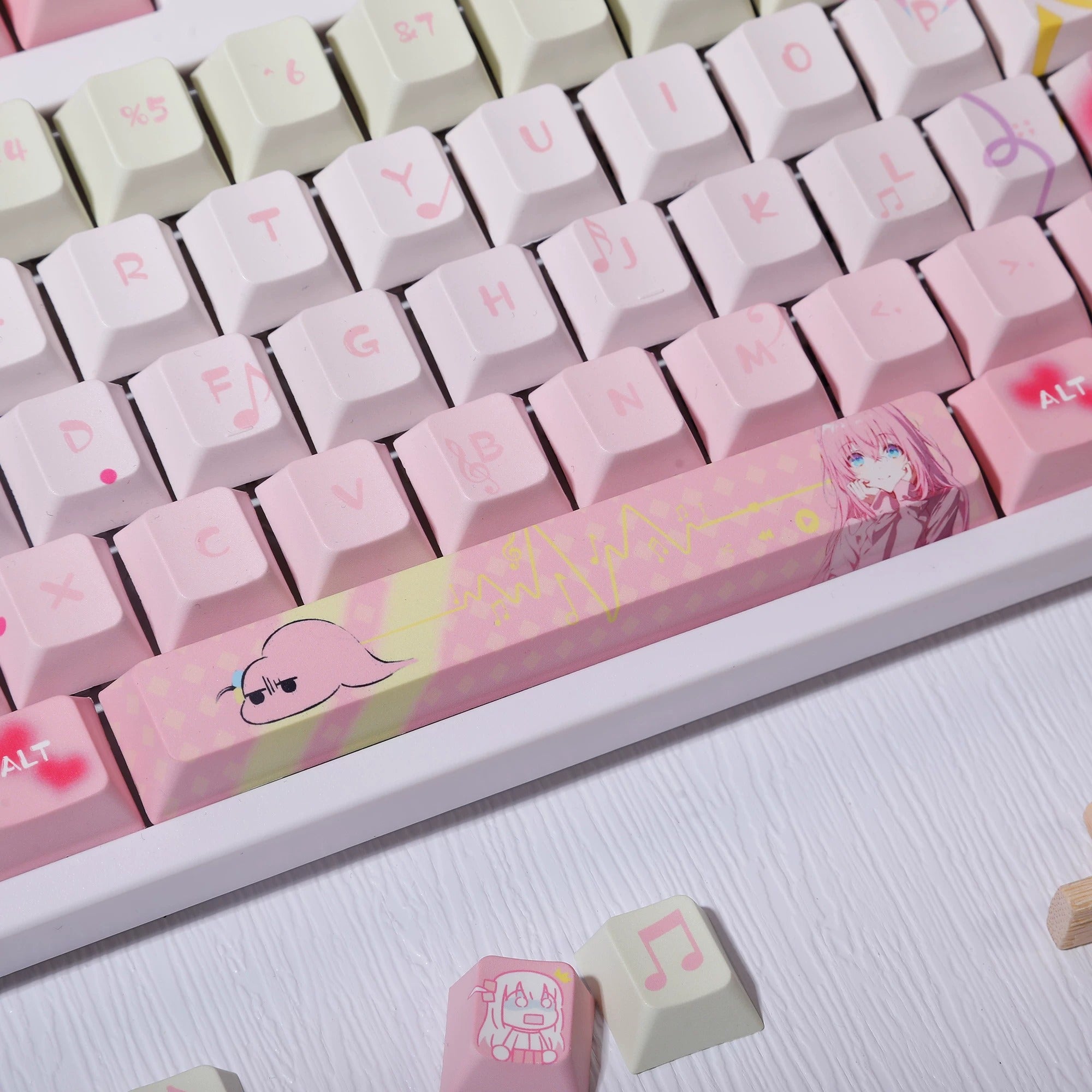 BOCCHI THE ROCK! ， Gotoh Hitori theme, PBT material personalized keycap set, anime keycap culture peripheral mechanical keyboard decoration keycaps， Compatible with 61/64/68/75/84/87/104 key mechanical keyboard keycap set